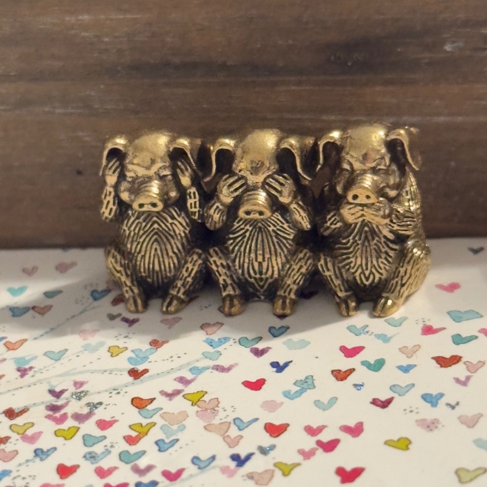 BG23 Brass Three Wise Pigs Figurine Gold Hear See Speak No Evil Miniature